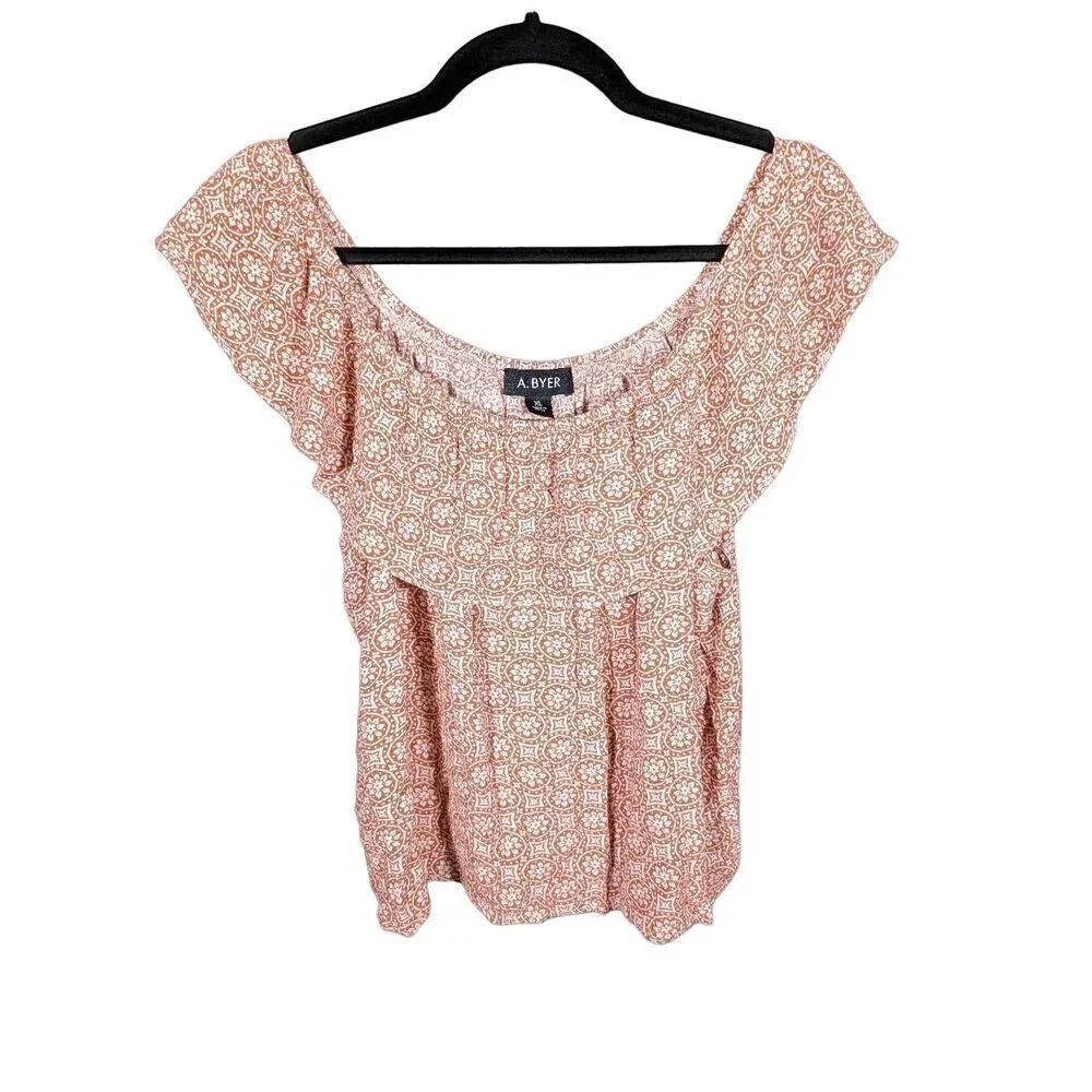 A. Byer Juniors' Flutter Sleeve Geometric Print Off the Shoulder Top Juniors XL